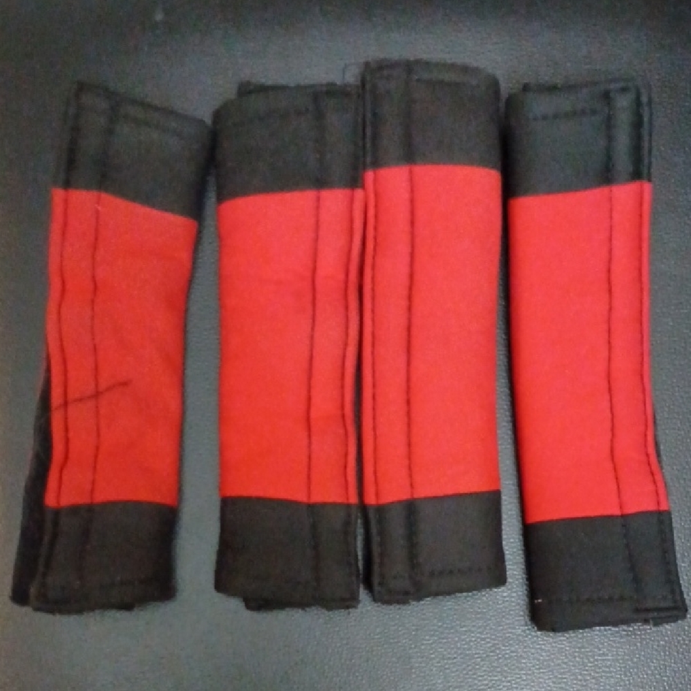 Red and Black Car Accessory Set - Picture 8 of 16